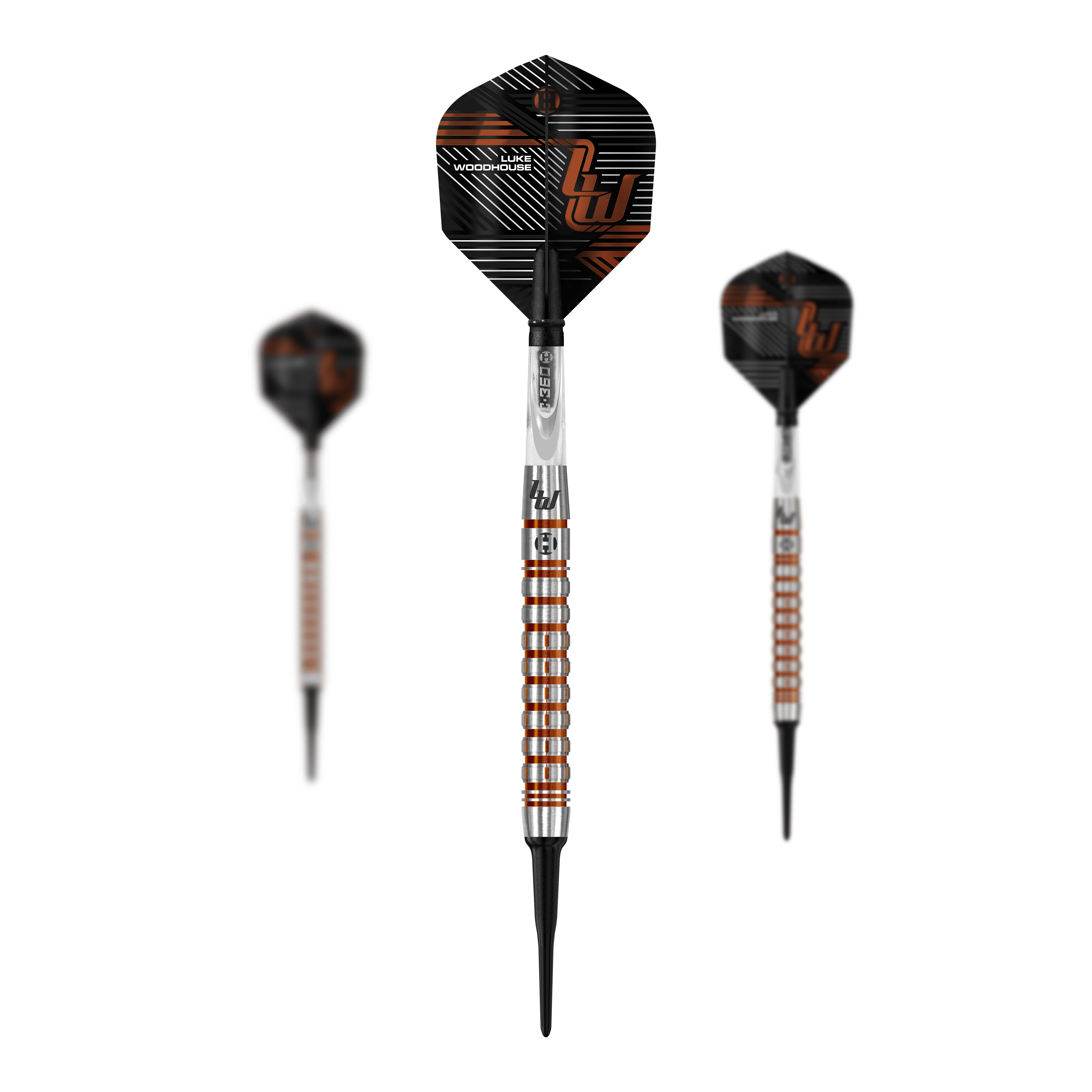 Das Bild zeigt die Harrows Luke Woodhouse Series 2 Softdarts mit einem Gewicht von 18g. Die Darts haben ein silbernes Barrel mit orangenen Akzenten und schwarzen Flights.